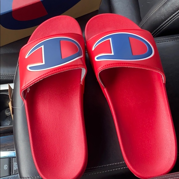 Men's size 12 Champion red slides - Picture 5 of 6